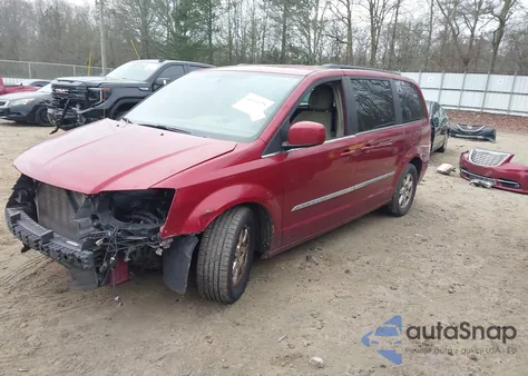 2011 Chrysler Town & Country Touring из США, поврежденный, VIN 2A4RR5DG5BR747131